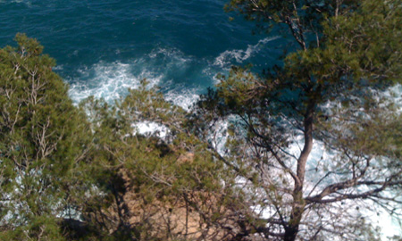 En las afueras de Tossa del Mar, España 14